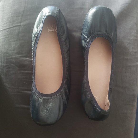 Abeo Bio Neutral Flats - Picture 1 of 3